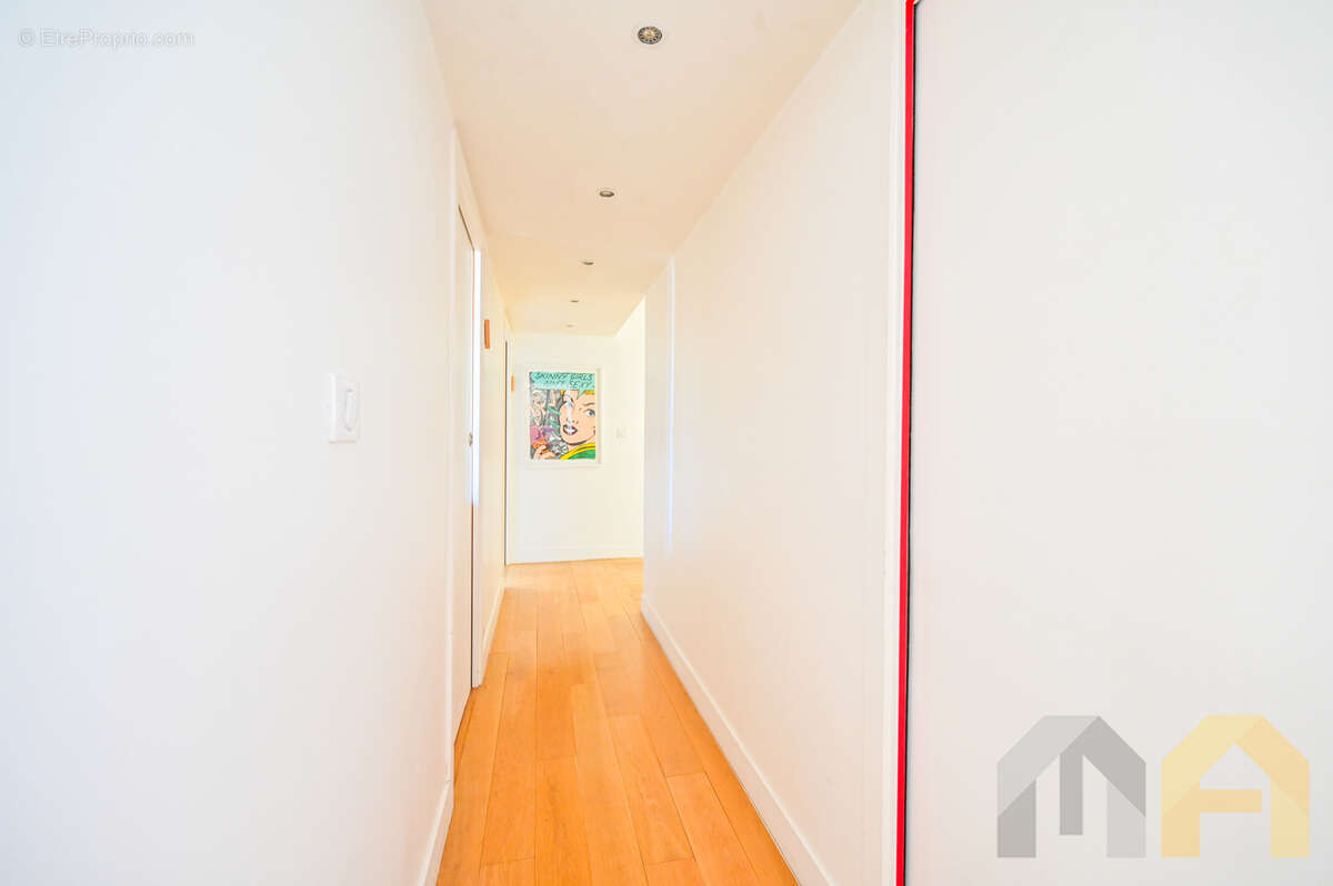 Appartement à PARIS-8E