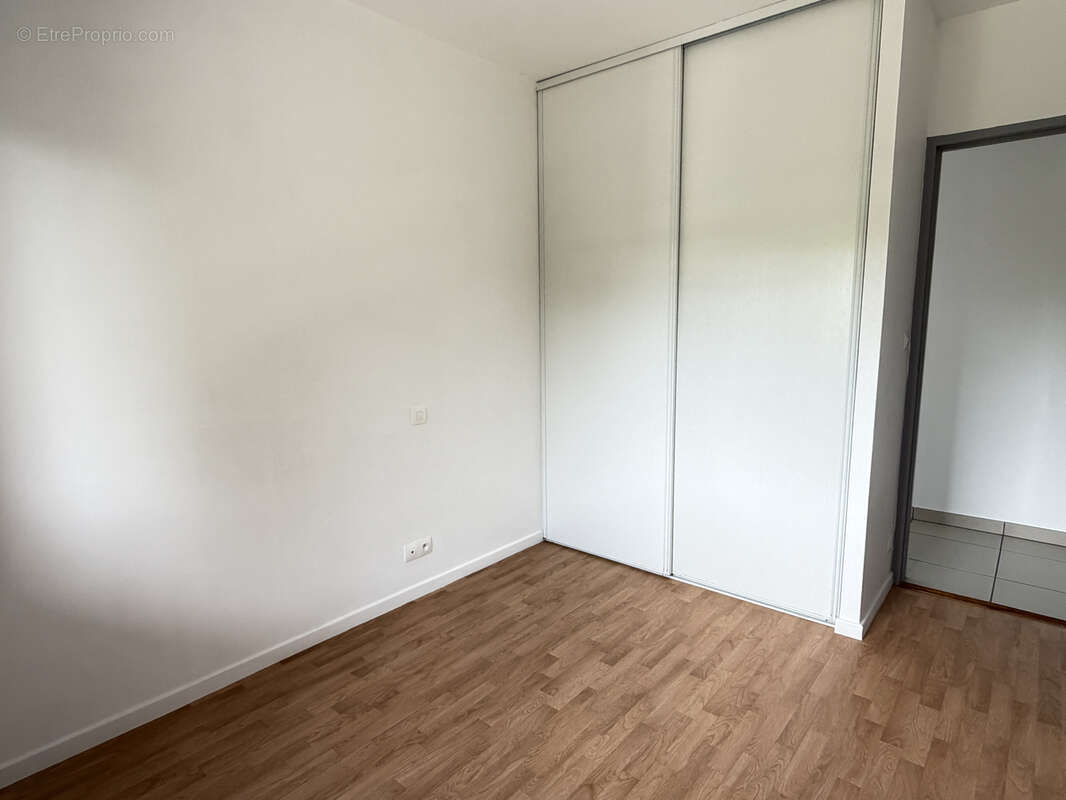 Appartement à AVRILLE