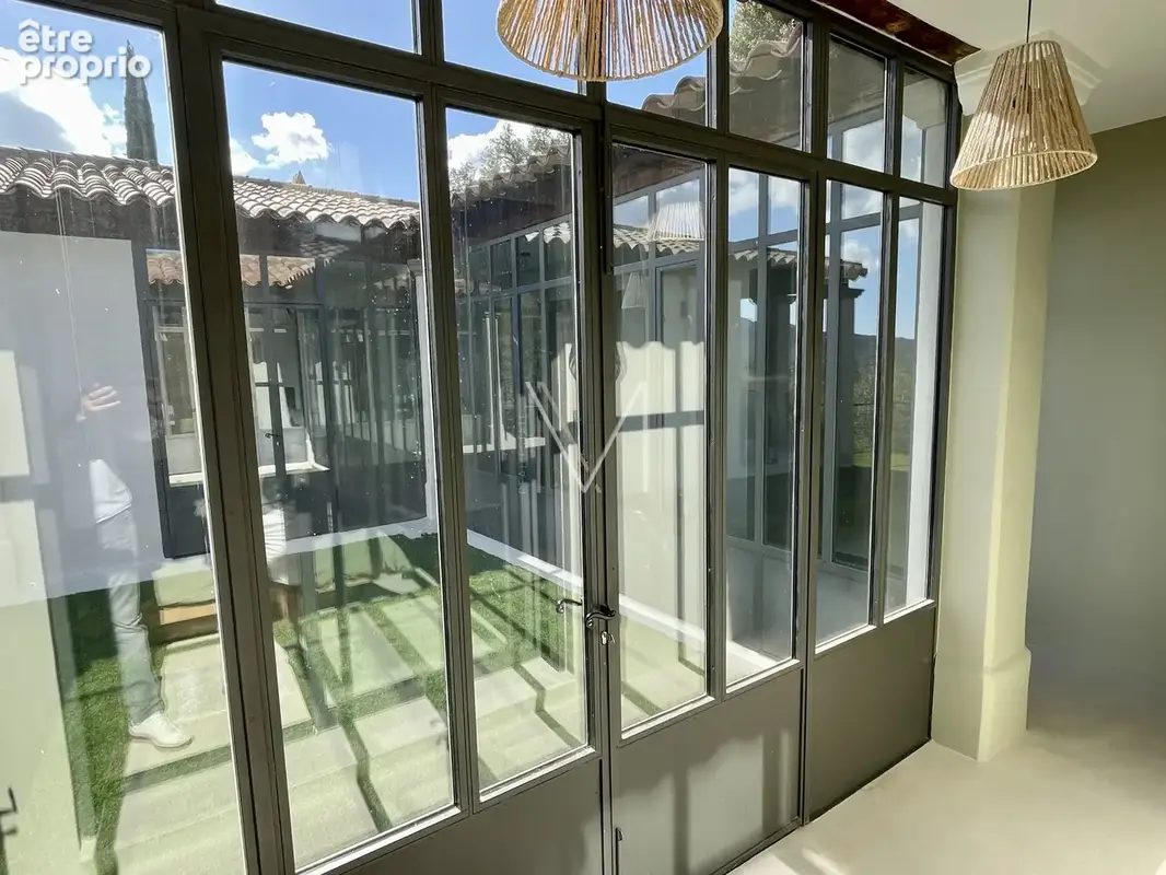 Belle propriété - position dominante - vue dégagée - au calme - proche du centre - photo 39