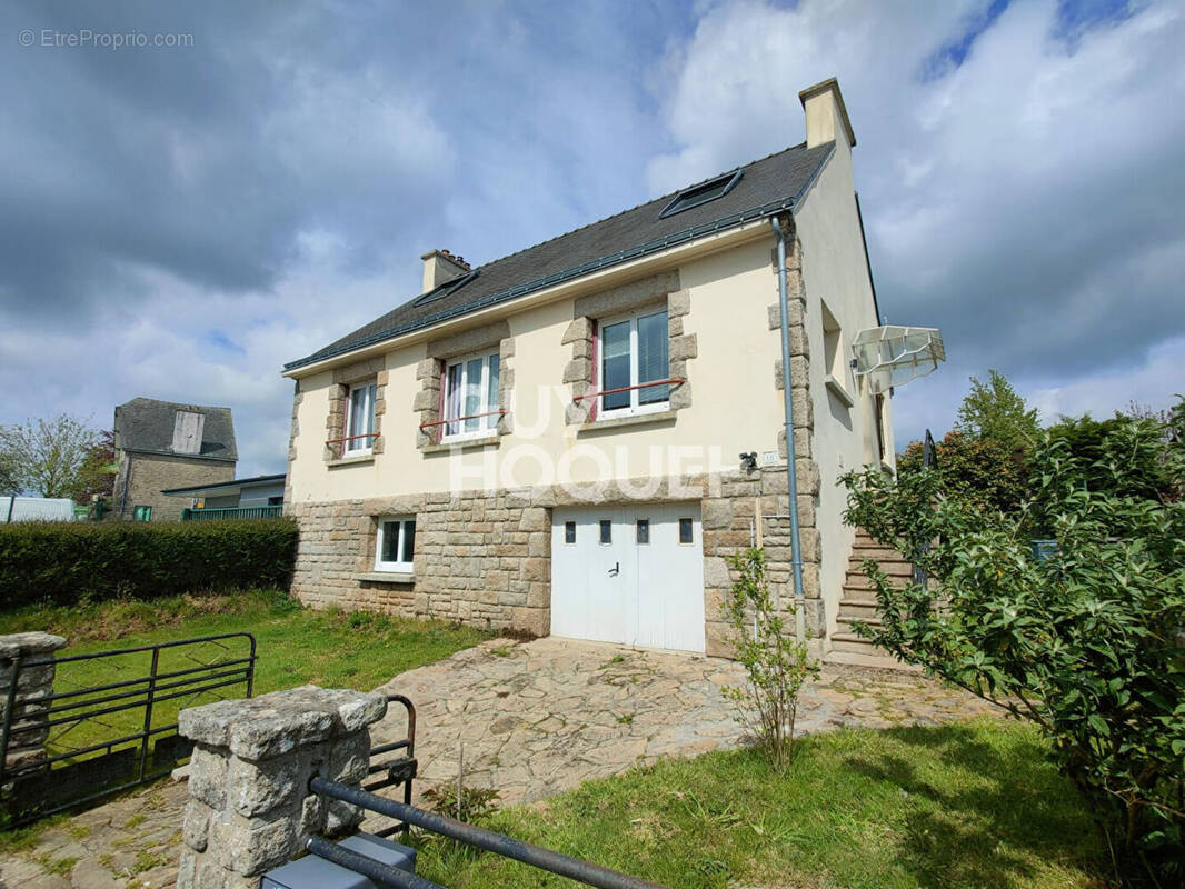 Maison à PLUMELEC