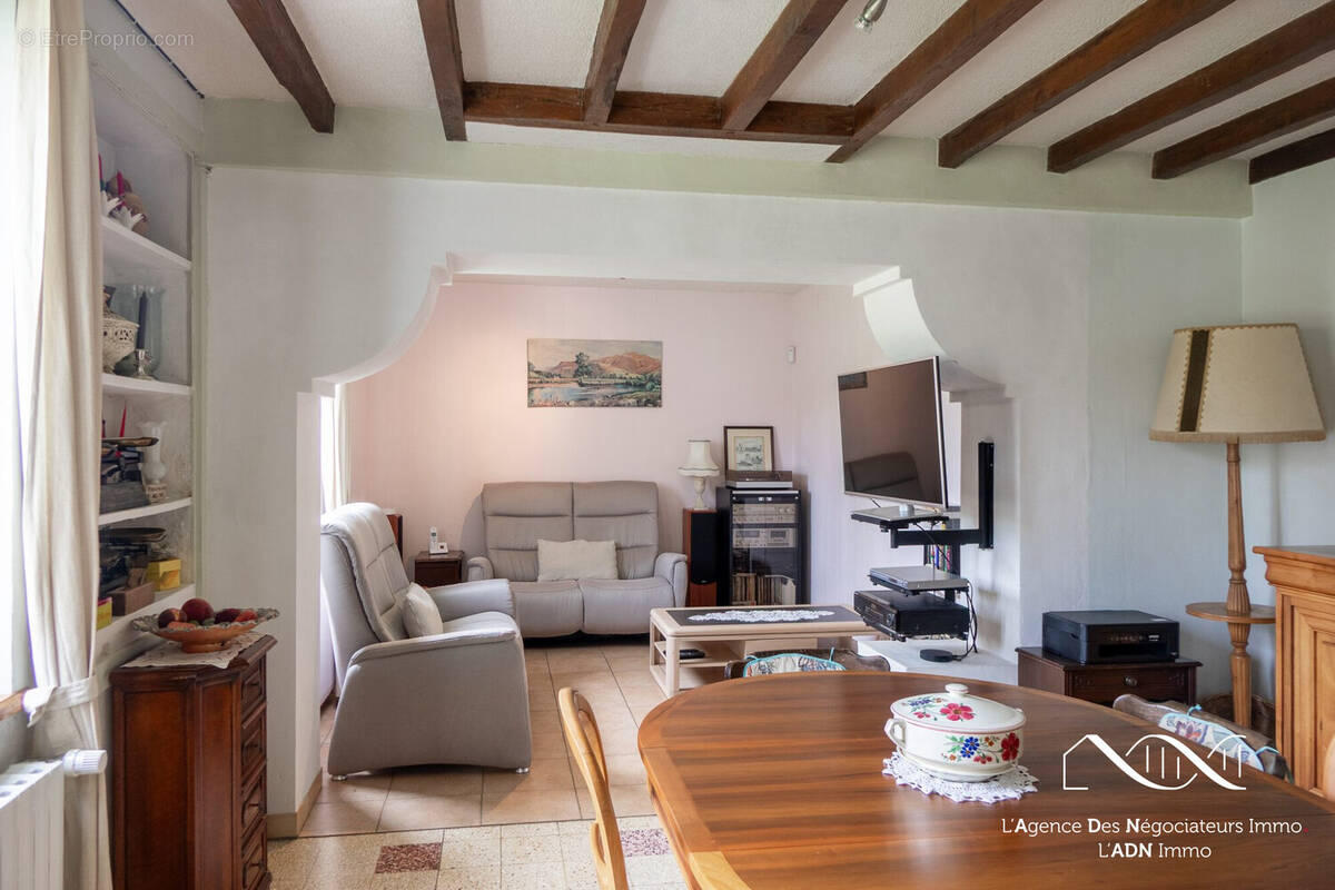 Maison à SAINT-MARTIN-D'ABBAT