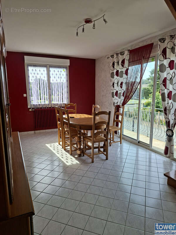 Maison familiale de 110 m2 avec grand séjour lumineux et sous-sol complet - photo 2