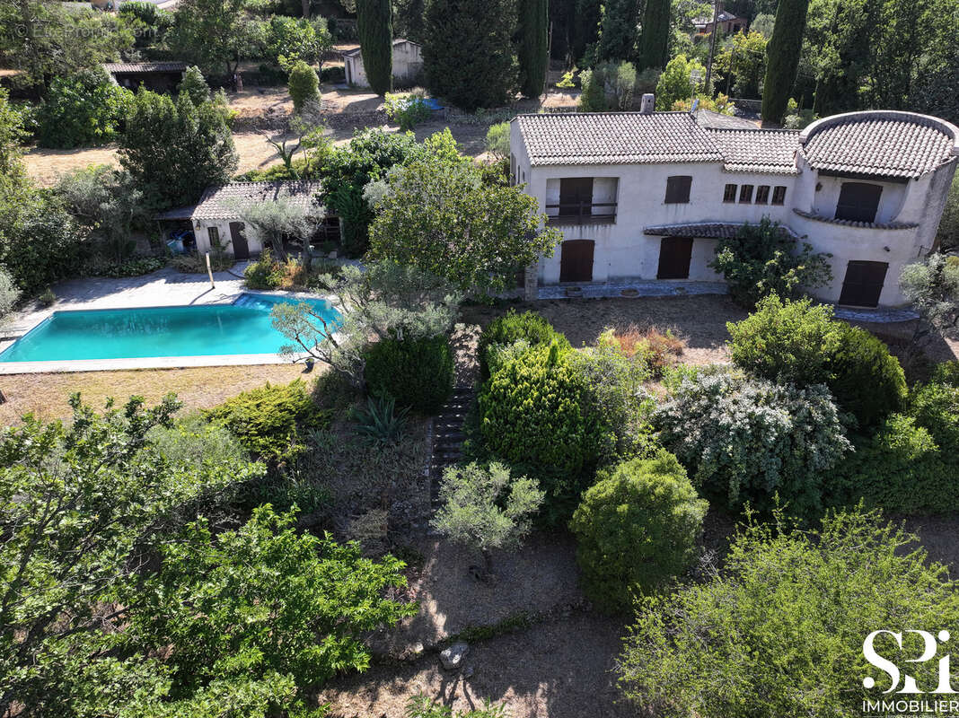 Maison à SOLLIES-VILLE