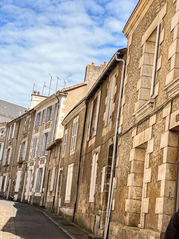 Maison à POITIERS