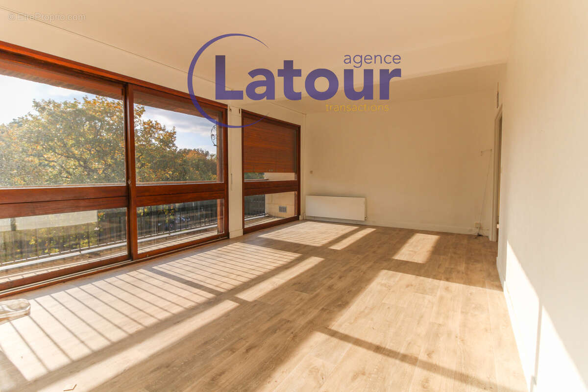 Appartement à VERNOUILLET