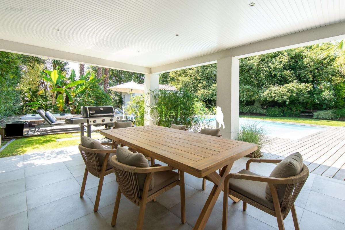 Maison à GUJAN-MESTRAS