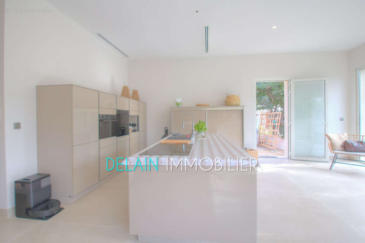 Maison à CAGNES-SUR-MER