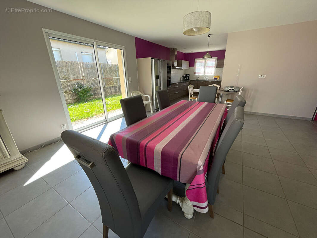 Maison à MONSEMPRON-LIBOS