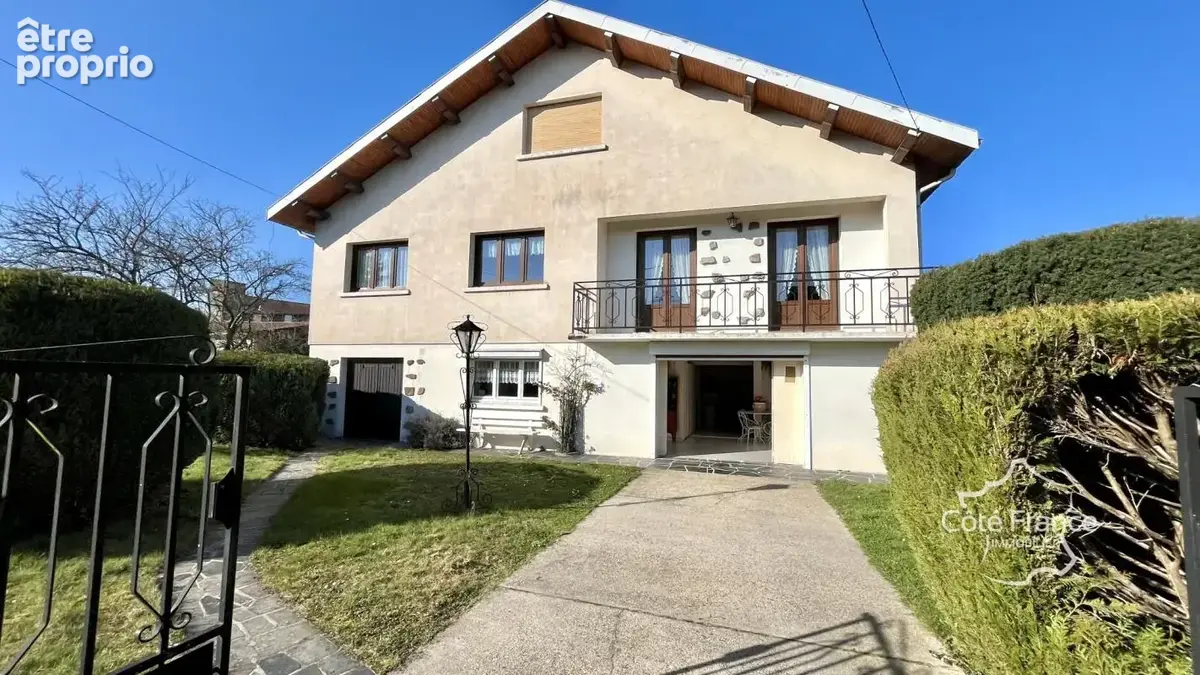 Maison à ATTIGNY