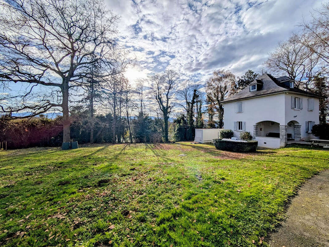 Appartement à JURANCON