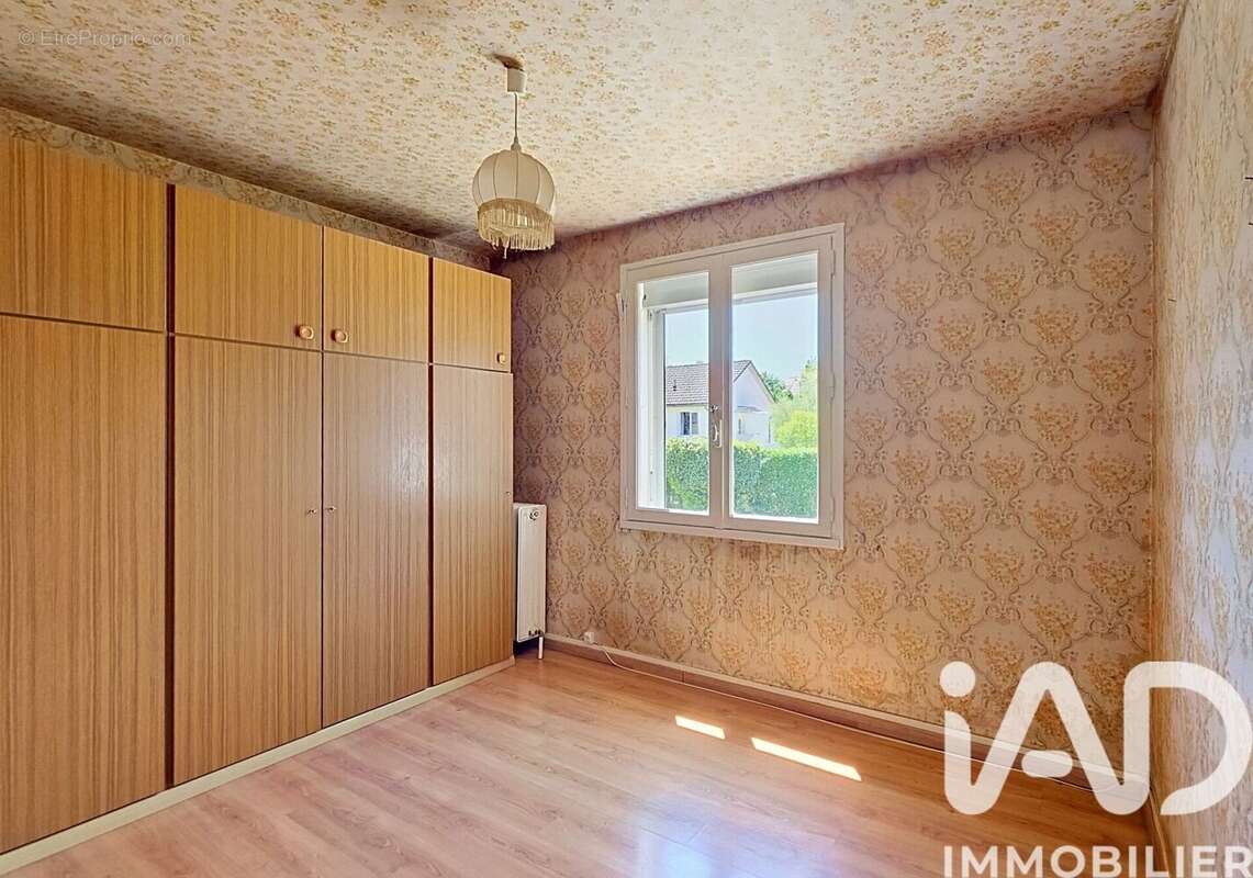 Maison 64 m² à Saint-Paterne-Racan  - photo 7