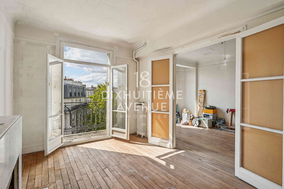 Appartement à PARIS-18E