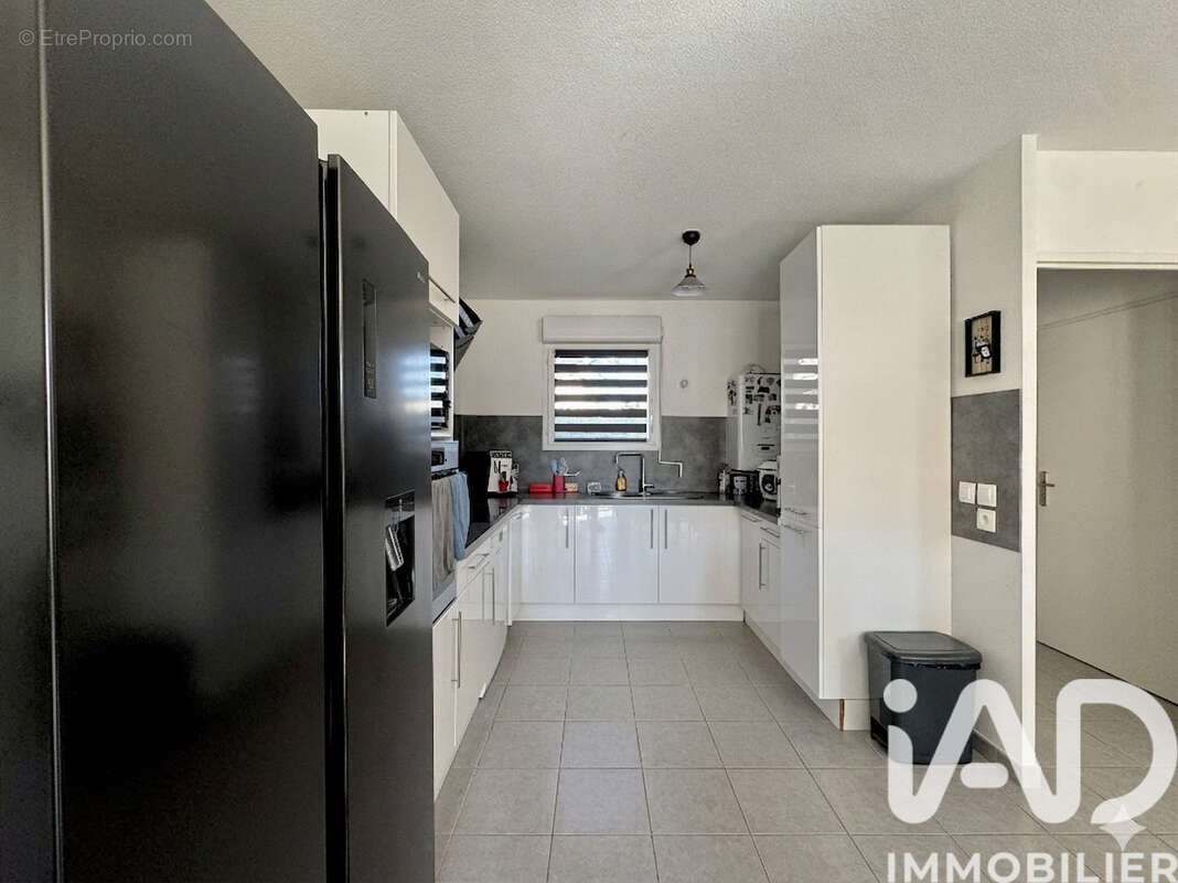 Photo 3 - Maison à PORT-DE-BOUC