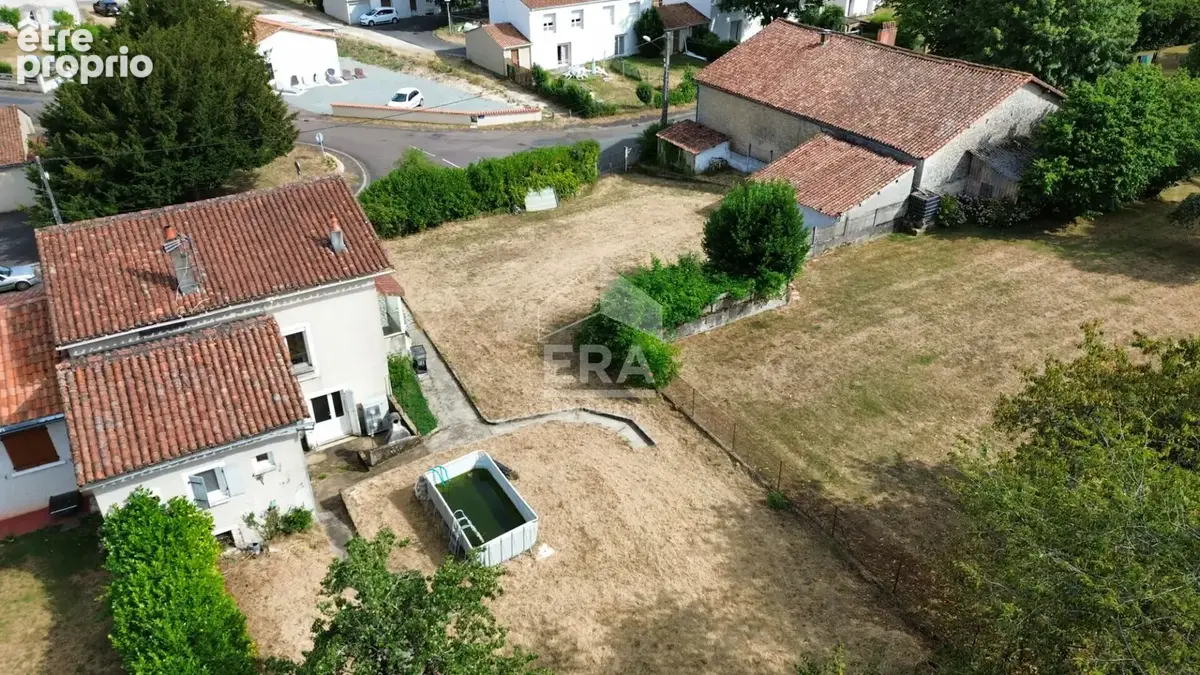 Maison à CHAMPAGNE-MOUTON