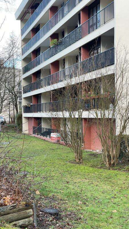 Appartement à LES ULIS