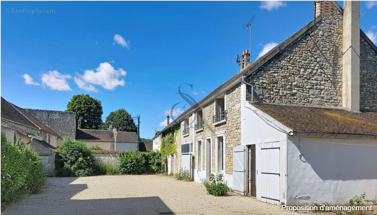 Maison à SAINT-PIERRE-LES-NEMOURS