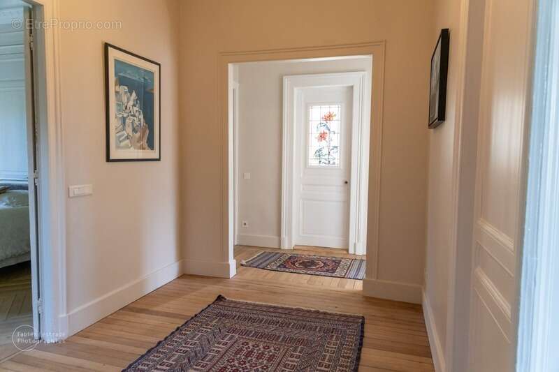 Maison bourgeoise avec jardin et garage - LISIEUX centre - photo 16
