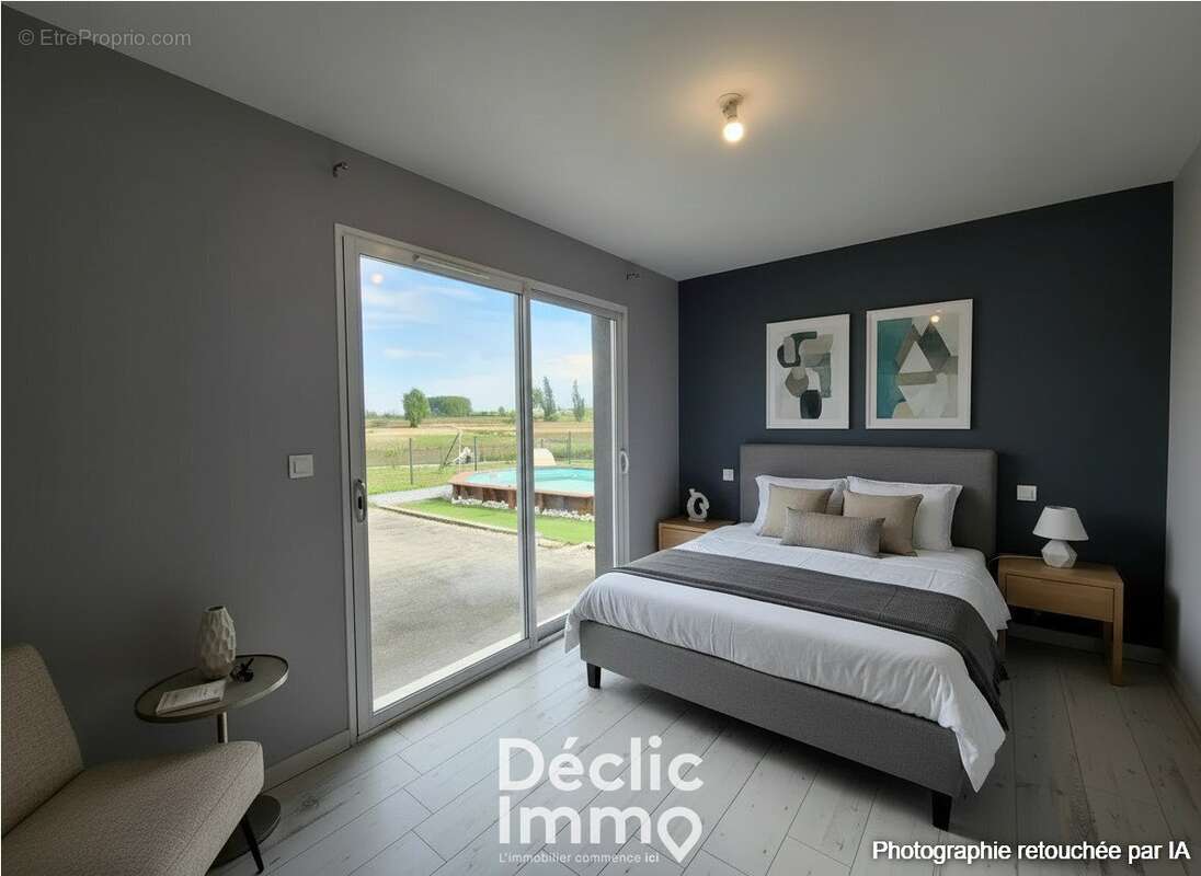 Maison à ROULLET-SAINT-ESTEPHE