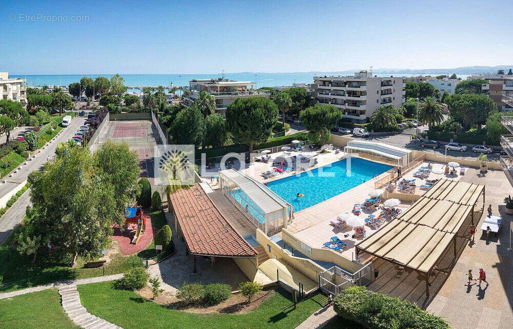 Appartement à SAINT-LAURENT-DU-VAR