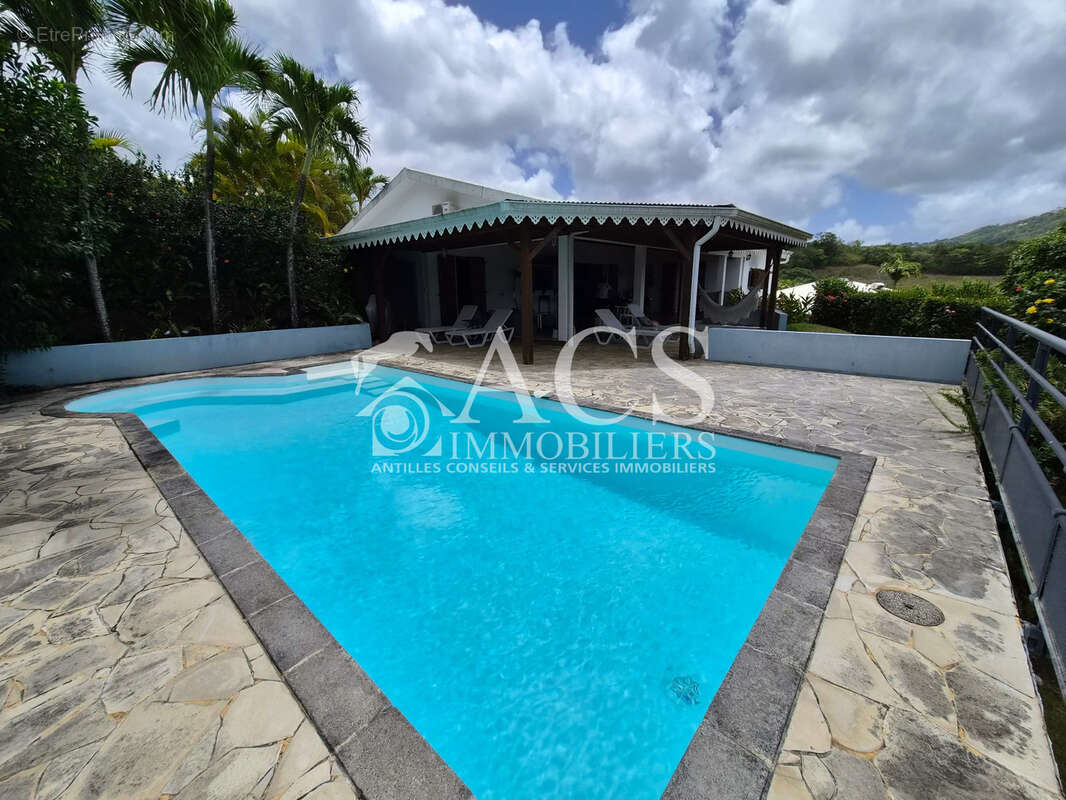Villa de charme F4 + studio avec vue mer et piscine - photo 12