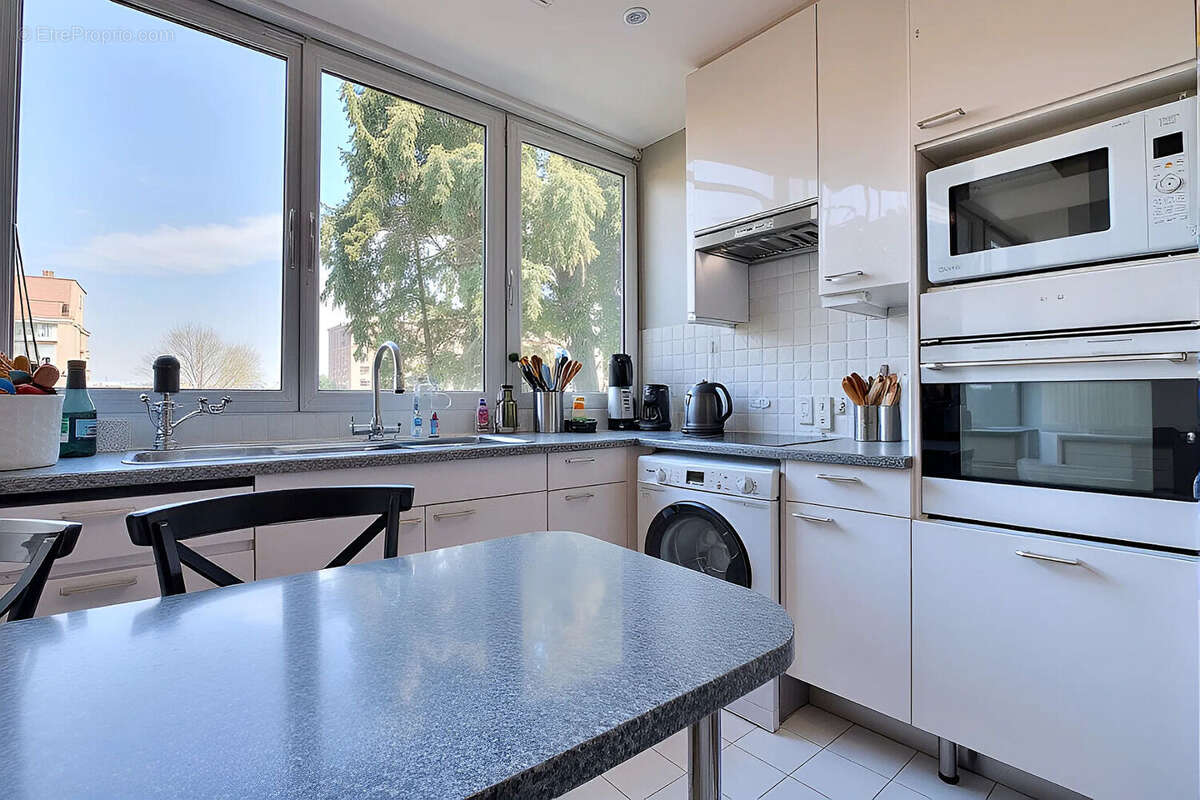 Appartement à COLOMBES