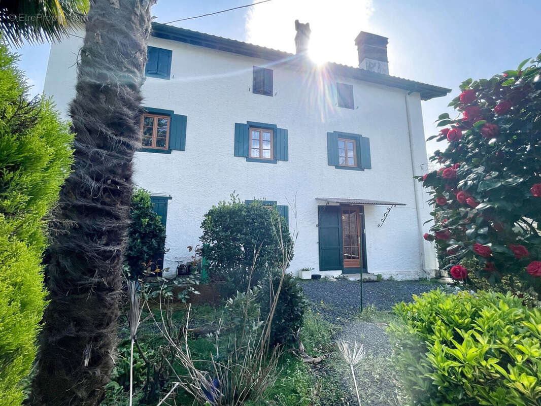 Photo 3 - Maison à SAINT-ETIENNE-DE-BAIGORRY