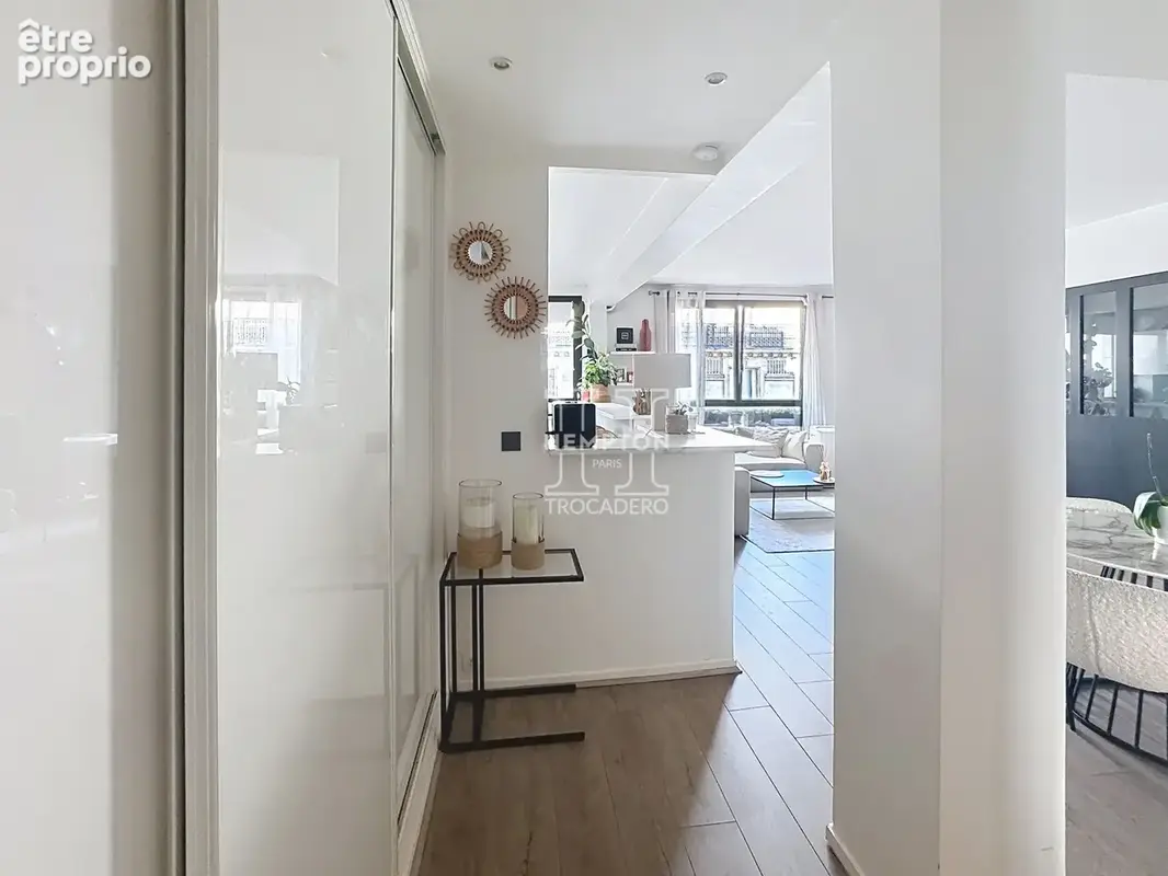 Paris xvi -appartement coup de coeur - trocadéro - élégant 2 pieces de 60 m2 - belle piece de vie de 43 2m2 - - photo 5