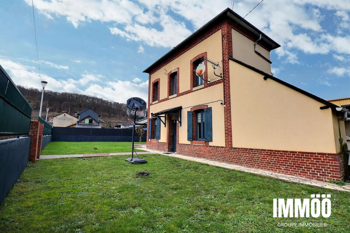 Maison à LE HOULME