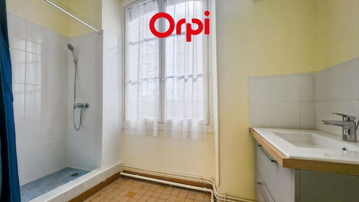 Appartement à ATHIS-MONS