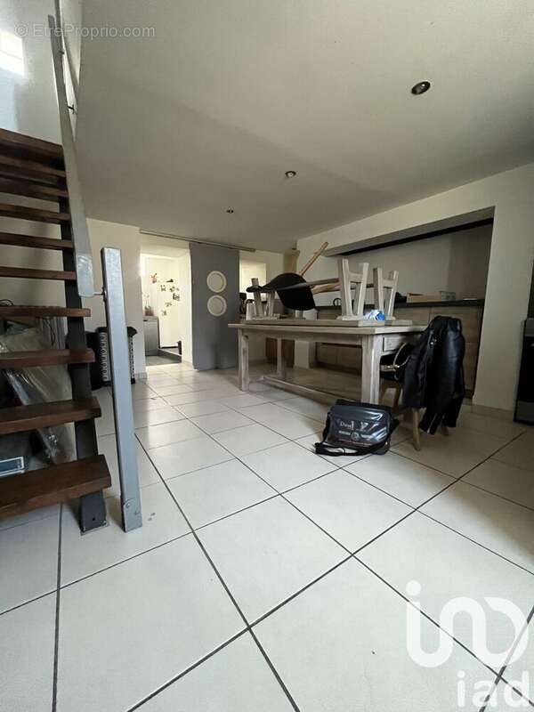 Photo 3
