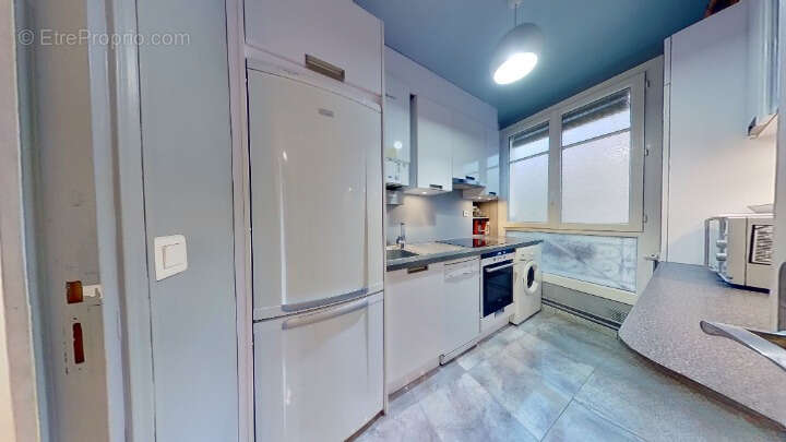 Appartement à LEVALLOIS-PERRET