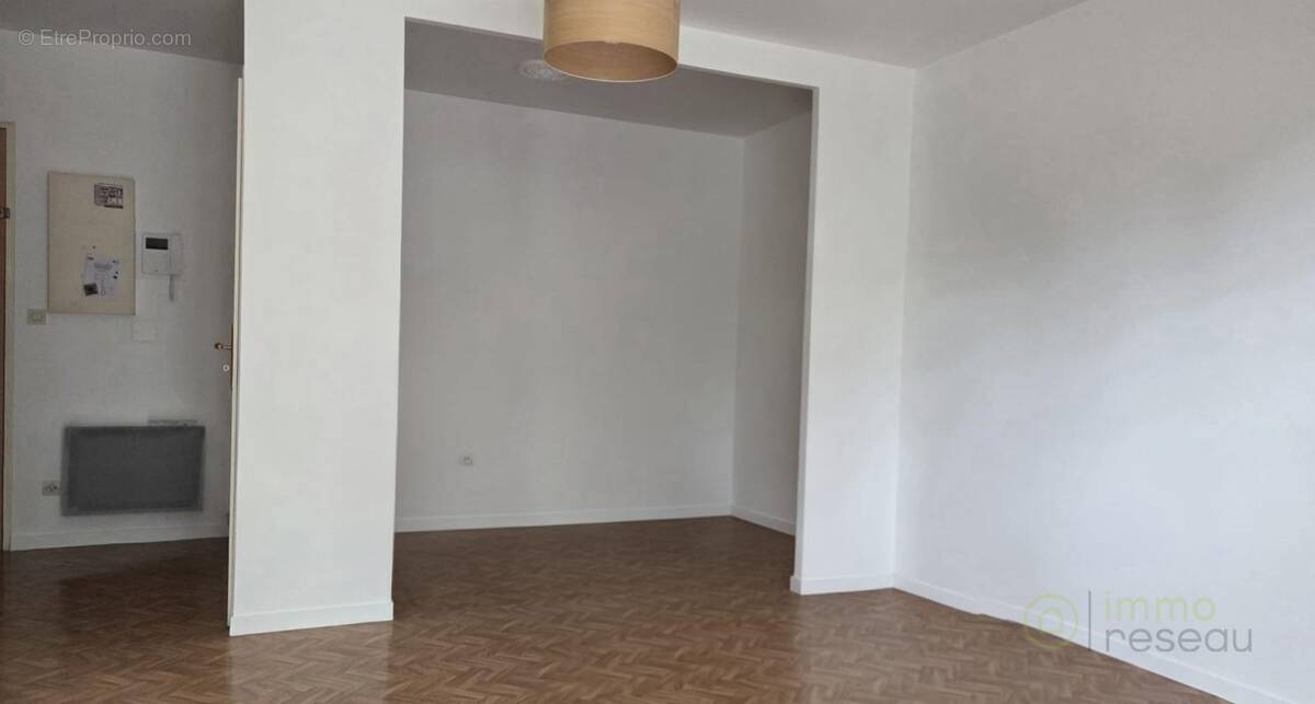 Appartement à SAINT-REMY-LES-CHEVREUSE