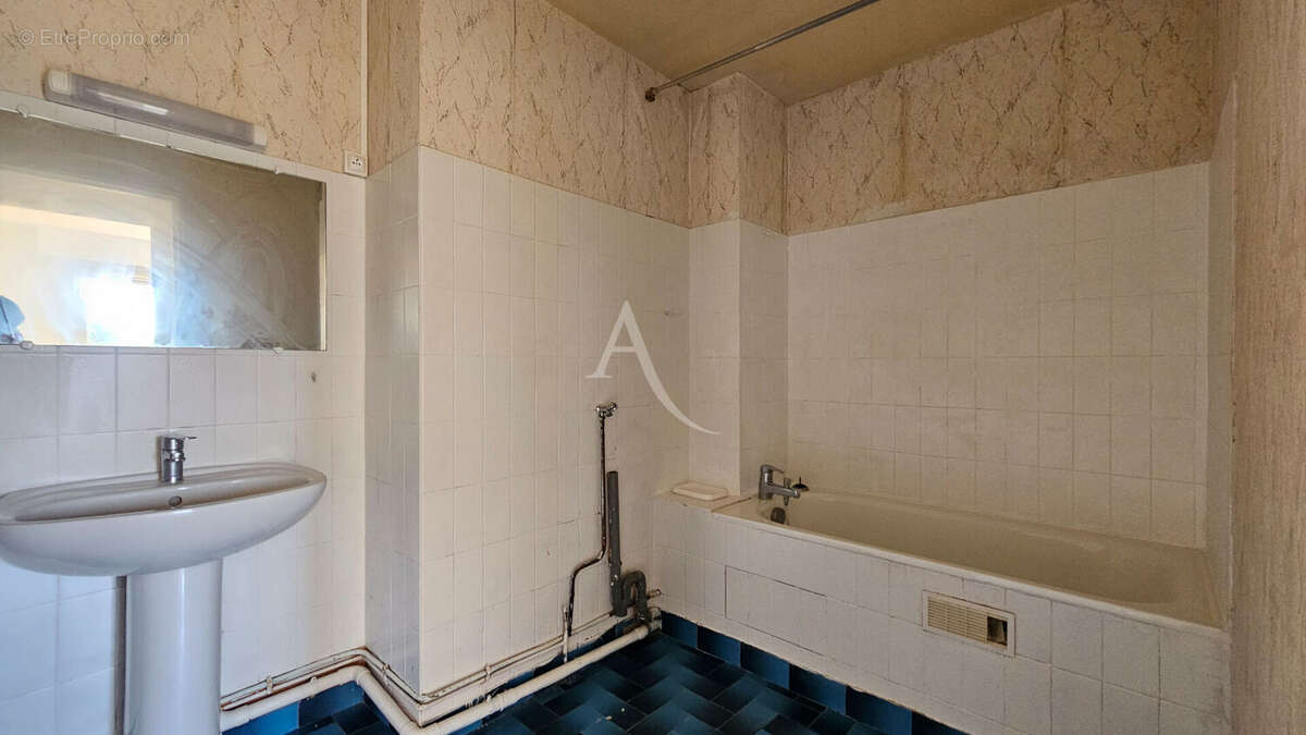 Appartement Nimes 2 pièce(s) 48.86 m2 - photo 5