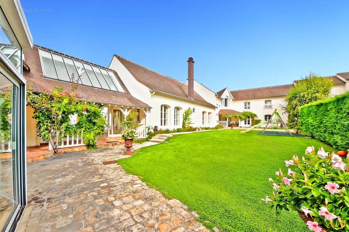 Maison à NOISY-LE-ROI