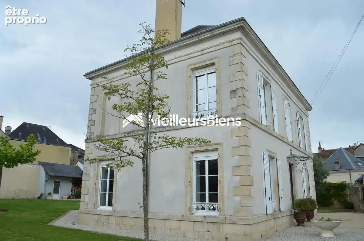 Maison de Maître rénovée de 220M² et annexe de 40M² en centre ville de Mamers - photo 16