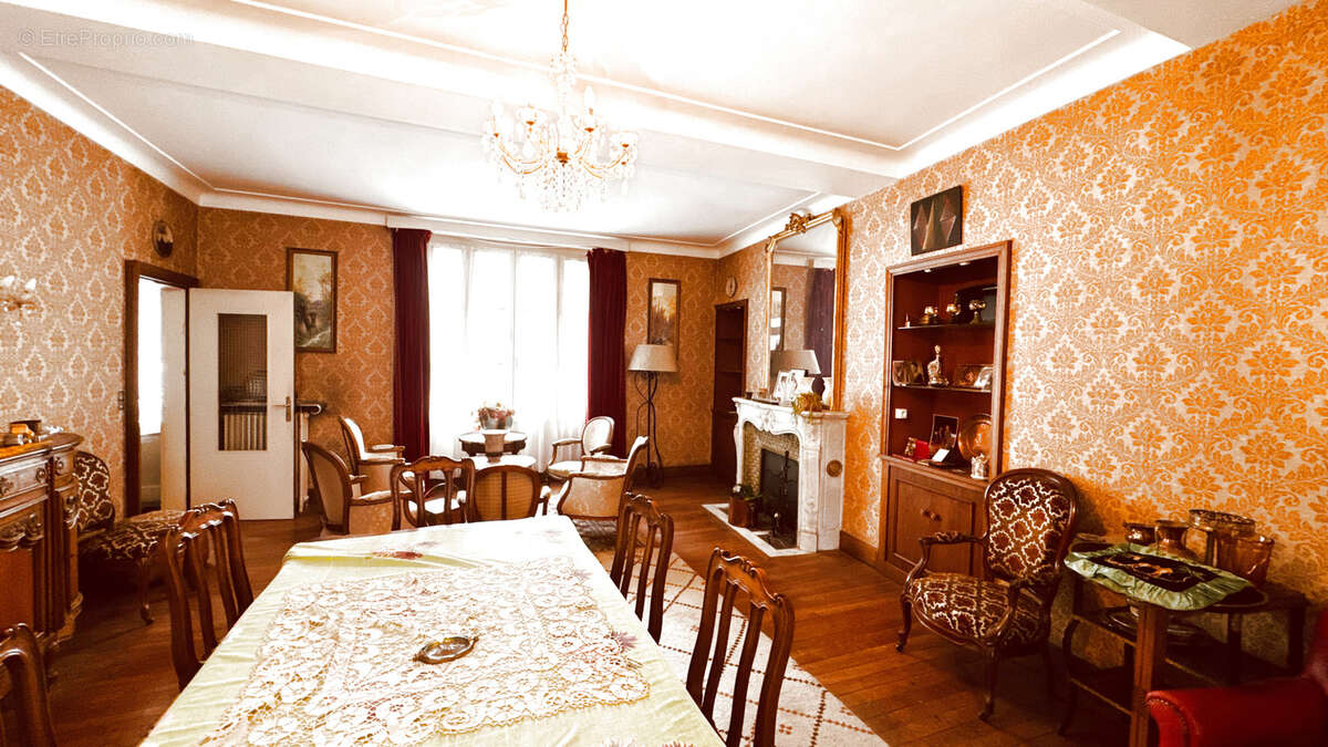 Maison à AVALLON