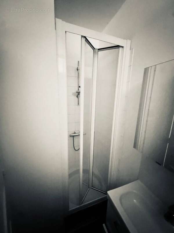 Appartement à PARIS-12E