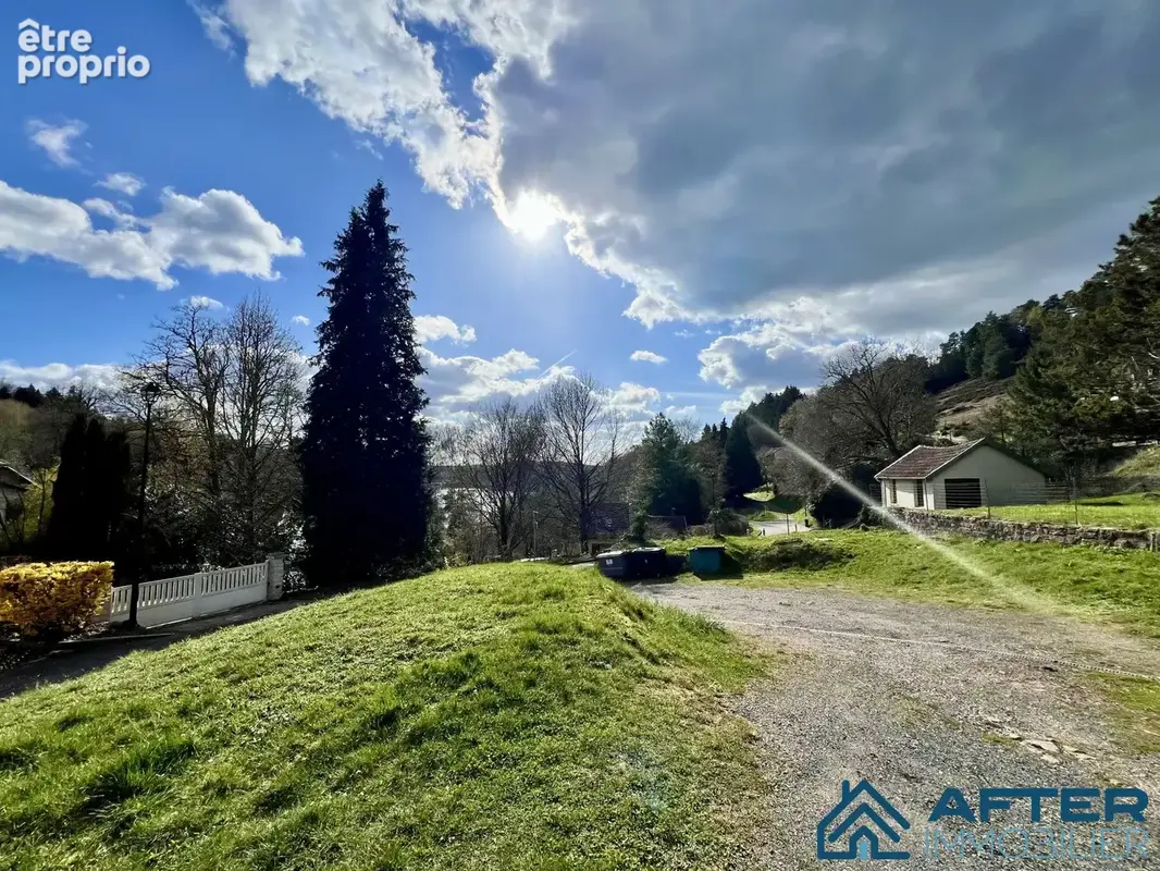 Appartement 320 m² à Pierre-Percee  - photo 3