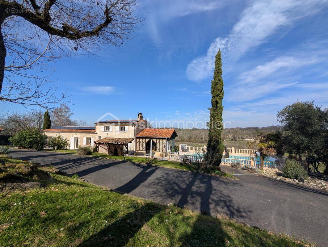 Maison à VILLEGOUGE