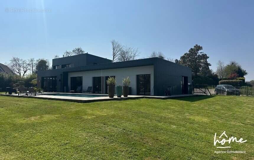 Maison à PLOUDANIEL