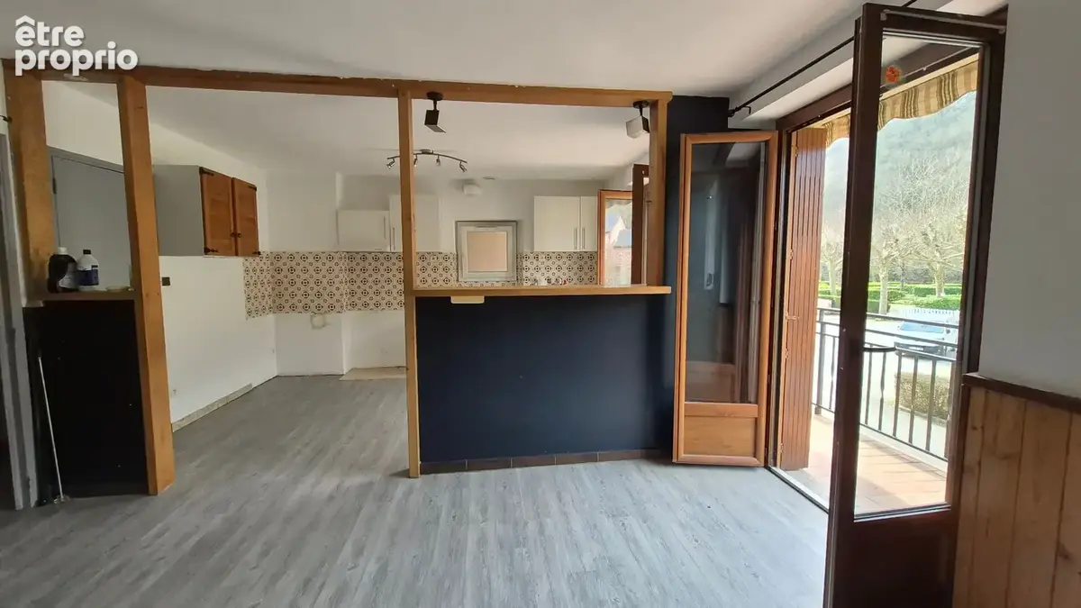 Maison de Type 3/4 avec jardin et garage, coeur de ville de VILLECOMTAL - photo 5