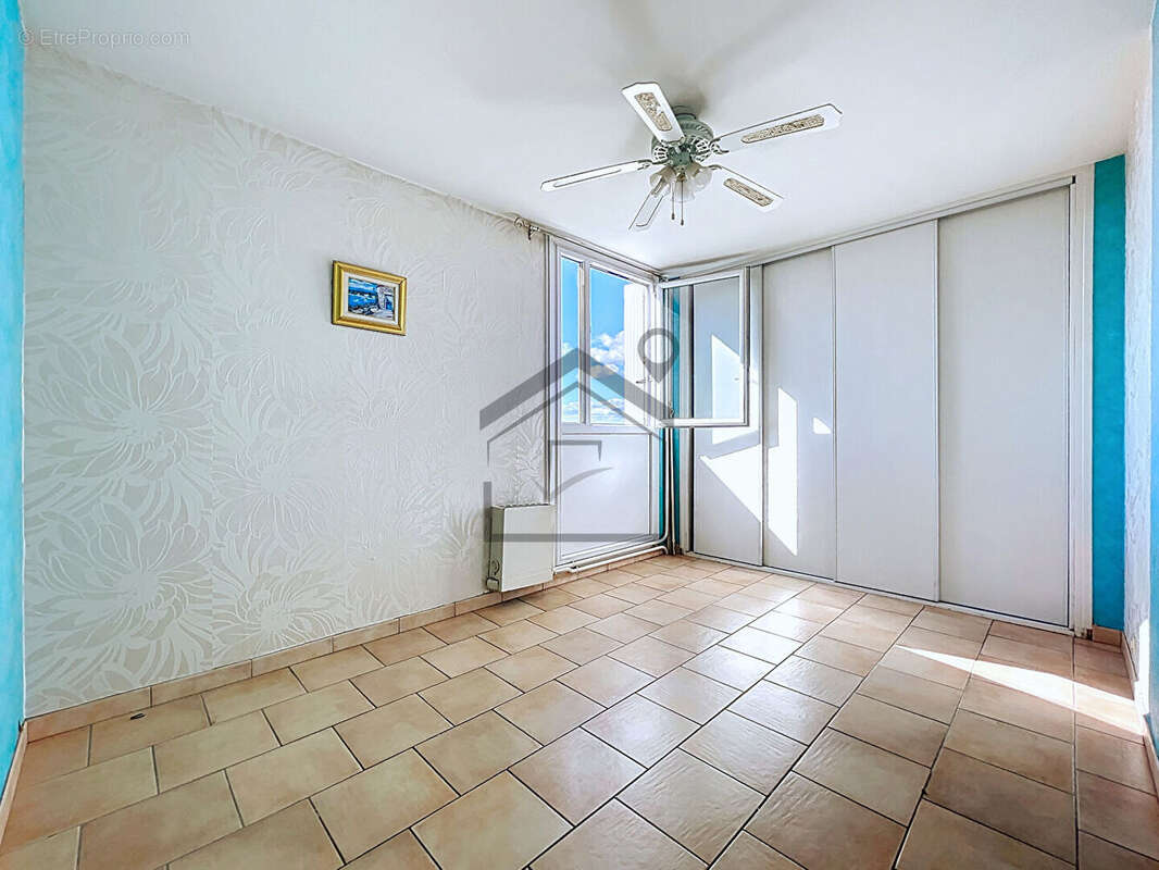 Appartement à ROGNAC