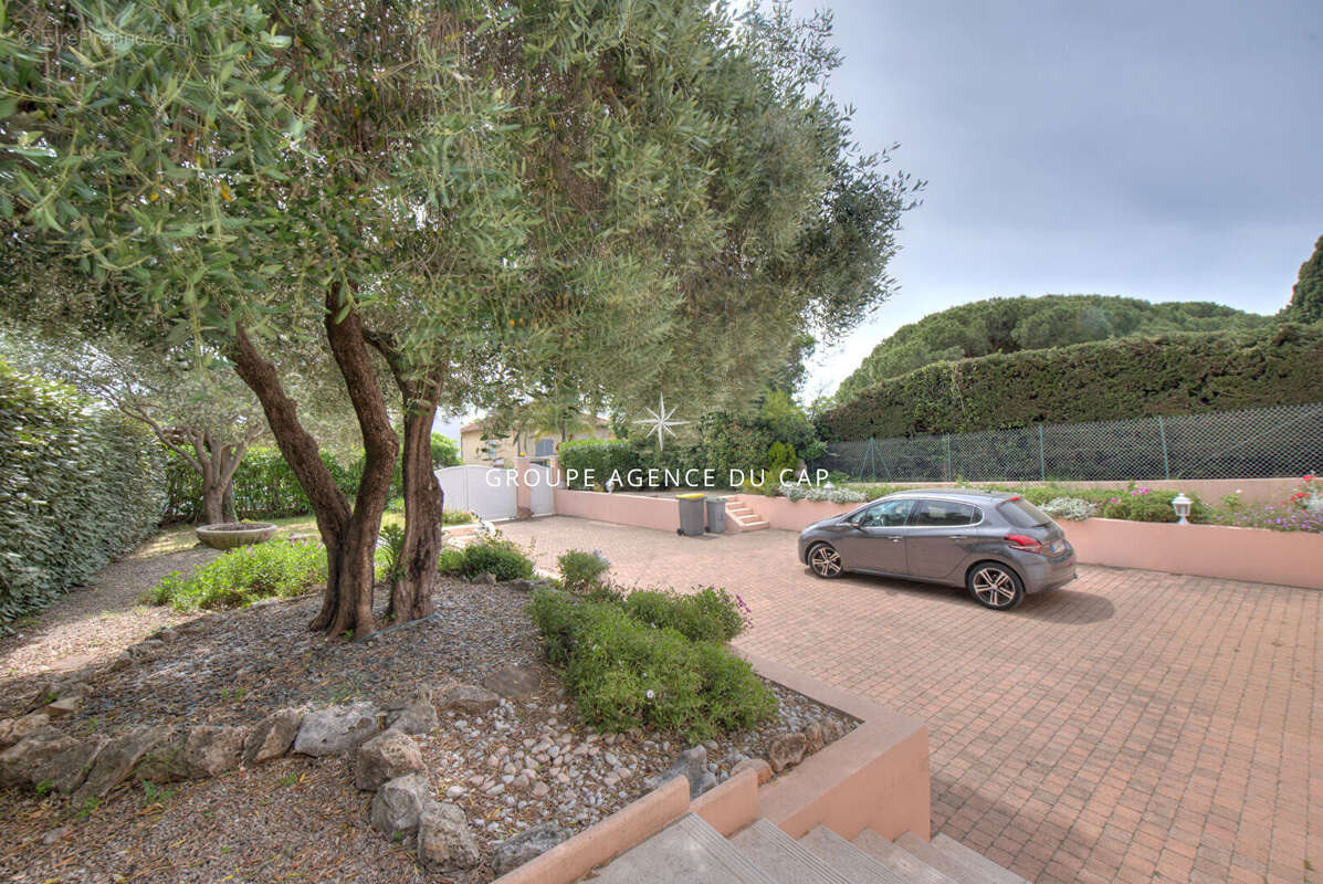 Maison à FREJUS