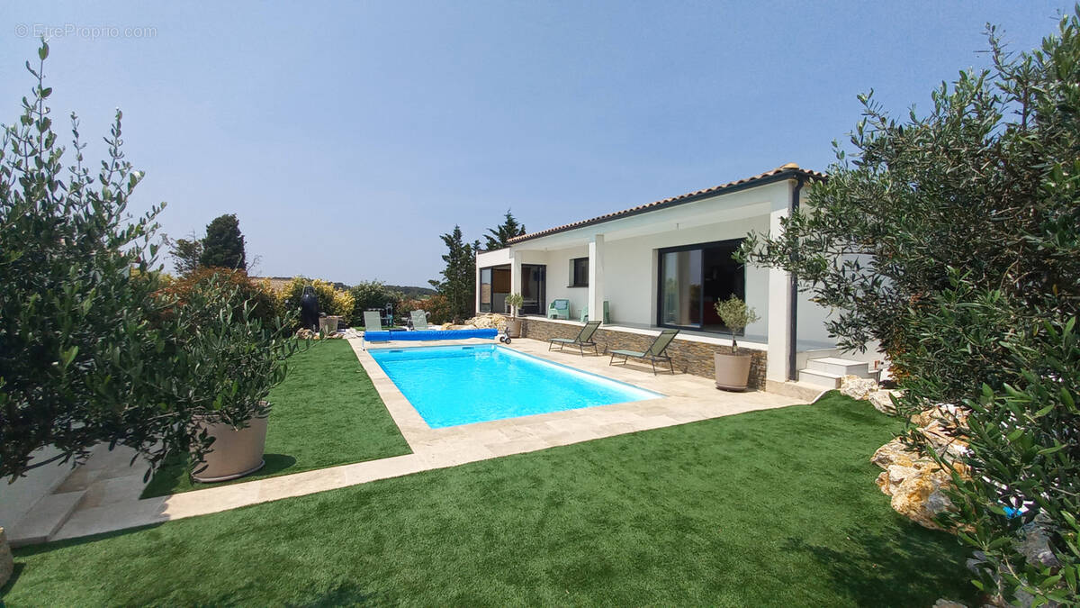 Maison à NISSAN-LEZ-ENSERUNE