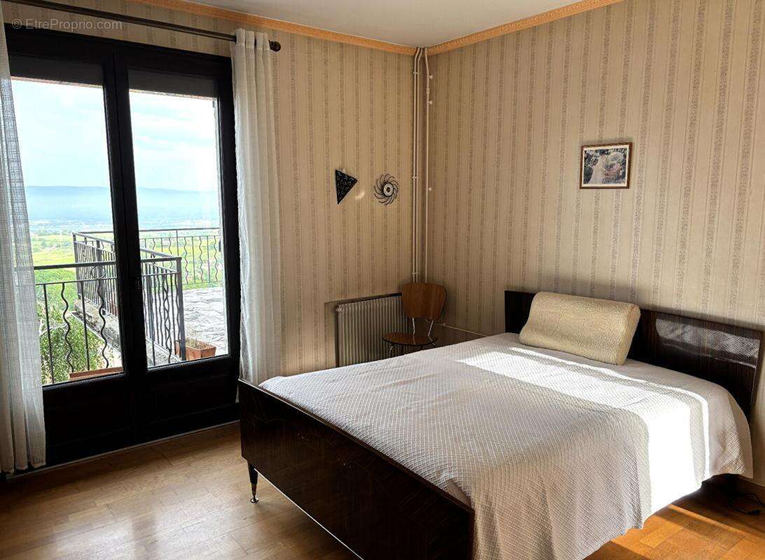 Appartement à SAINT-HEAND