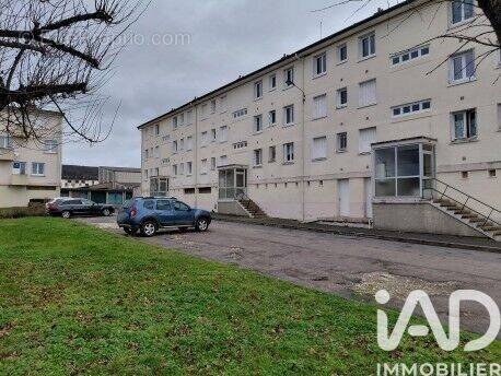 Photo 1 - Appartement à SAINT-AMAND-MONTROND