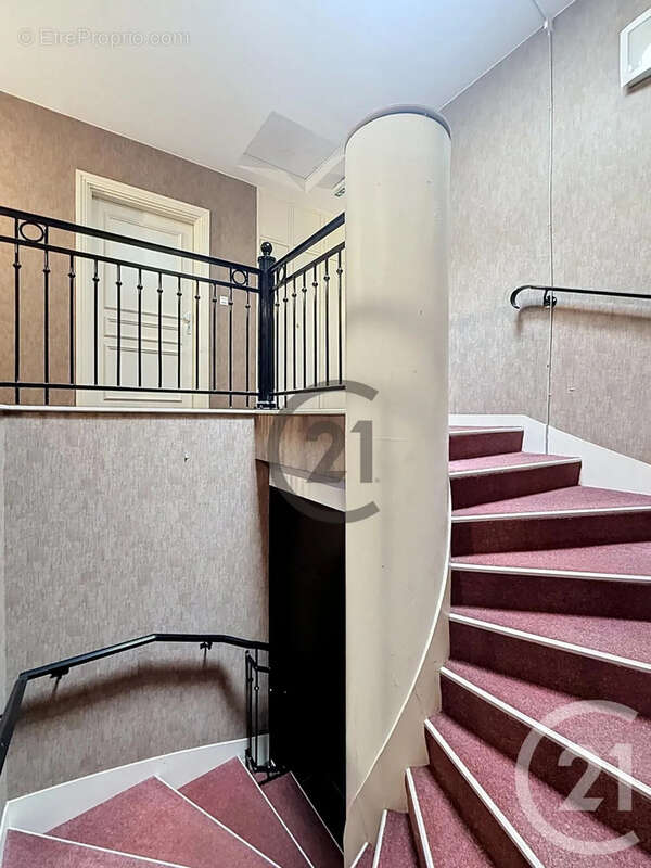 Appartement 42 m² à Reims  - photo 15
