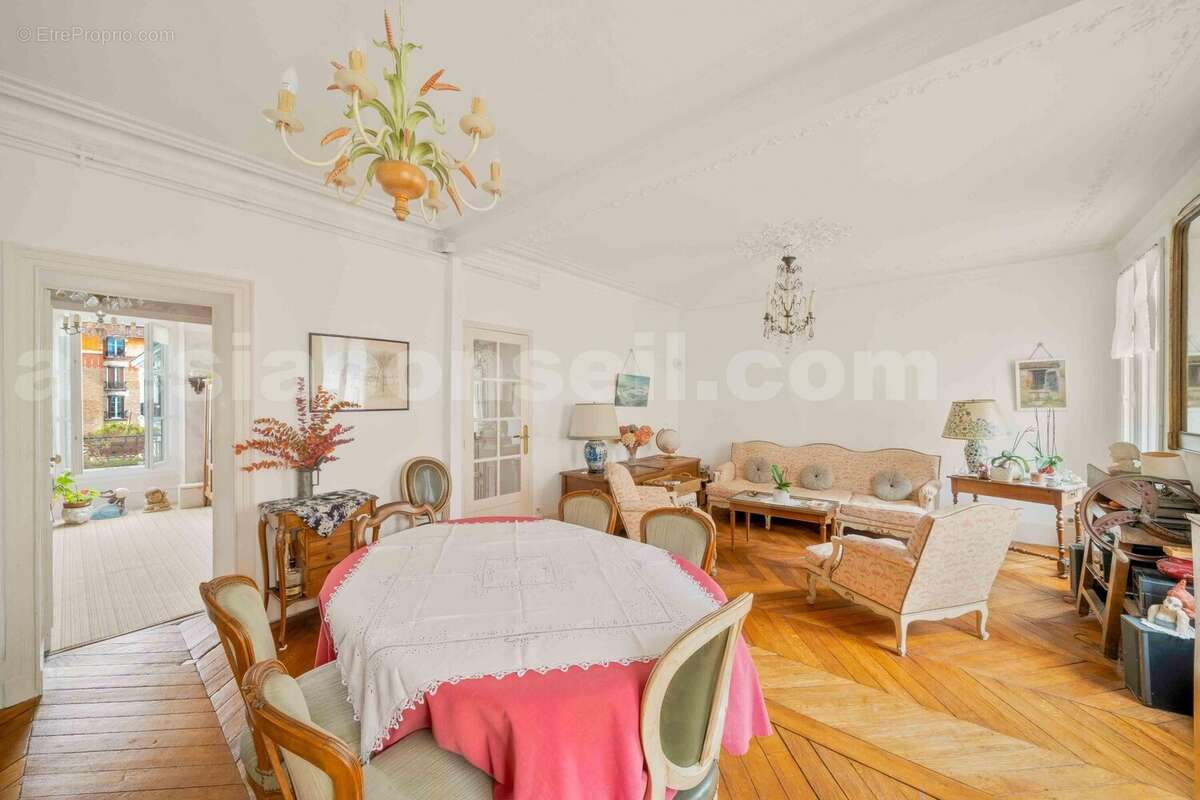 Photo n°7-2 - Appartement à PARIS-14E