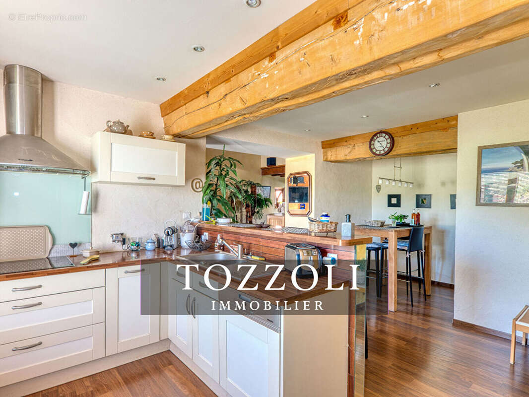 Maison à SAINT-QUENTIN-FALLAVIER