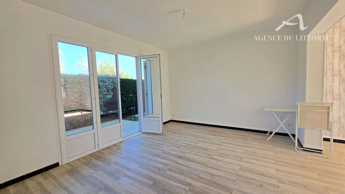 Appartement à ARES